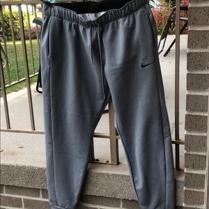 Nike sweatpants joggers
